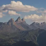 1400 Alpesi faház *
